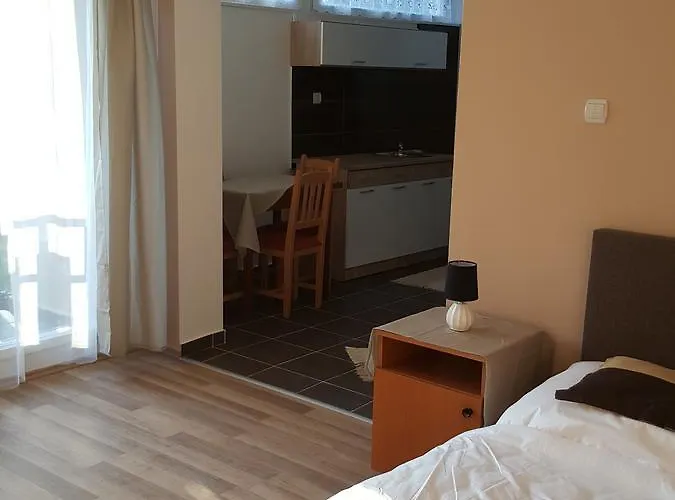 Bereny Panzio Nocleg ze śniadaniem 3*
