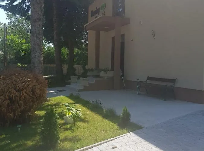 Bereny Panzio 3*